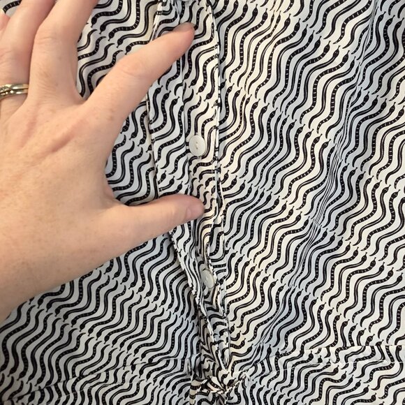 Lili Sidonio Romper With Snakes Size Medium Black & White NWOT Pockets - Picture 2 of 12